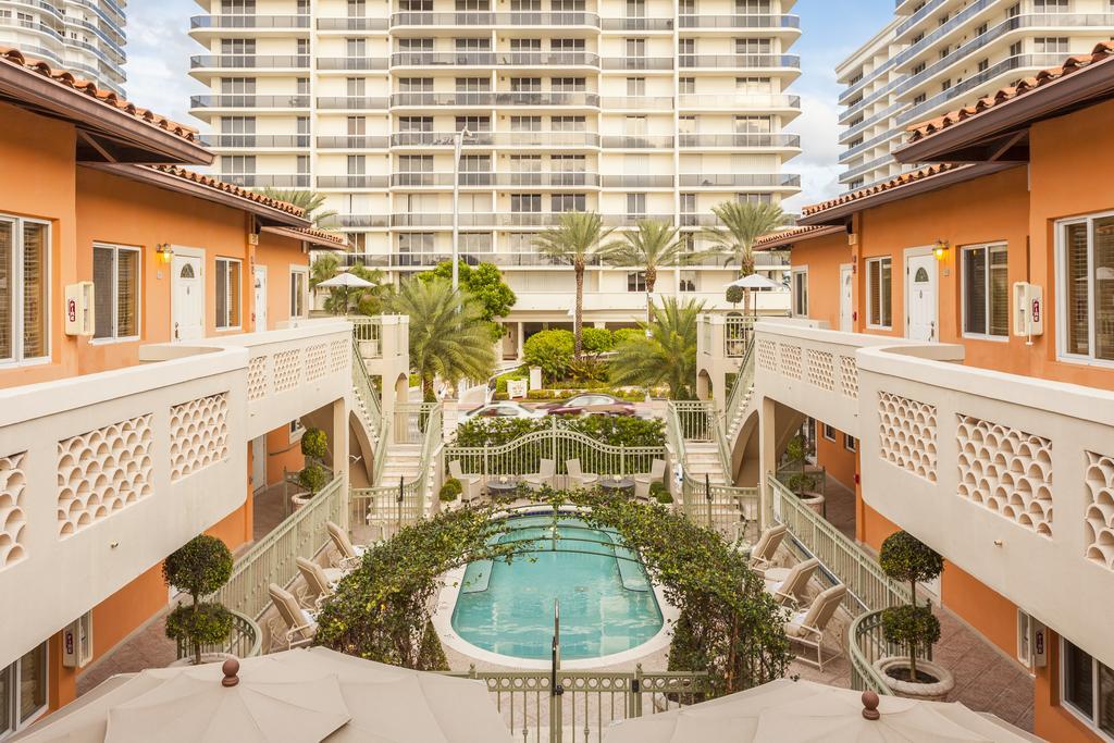 Sun Harbour Boutique Hotel Bal Harbour Buitenkant foto