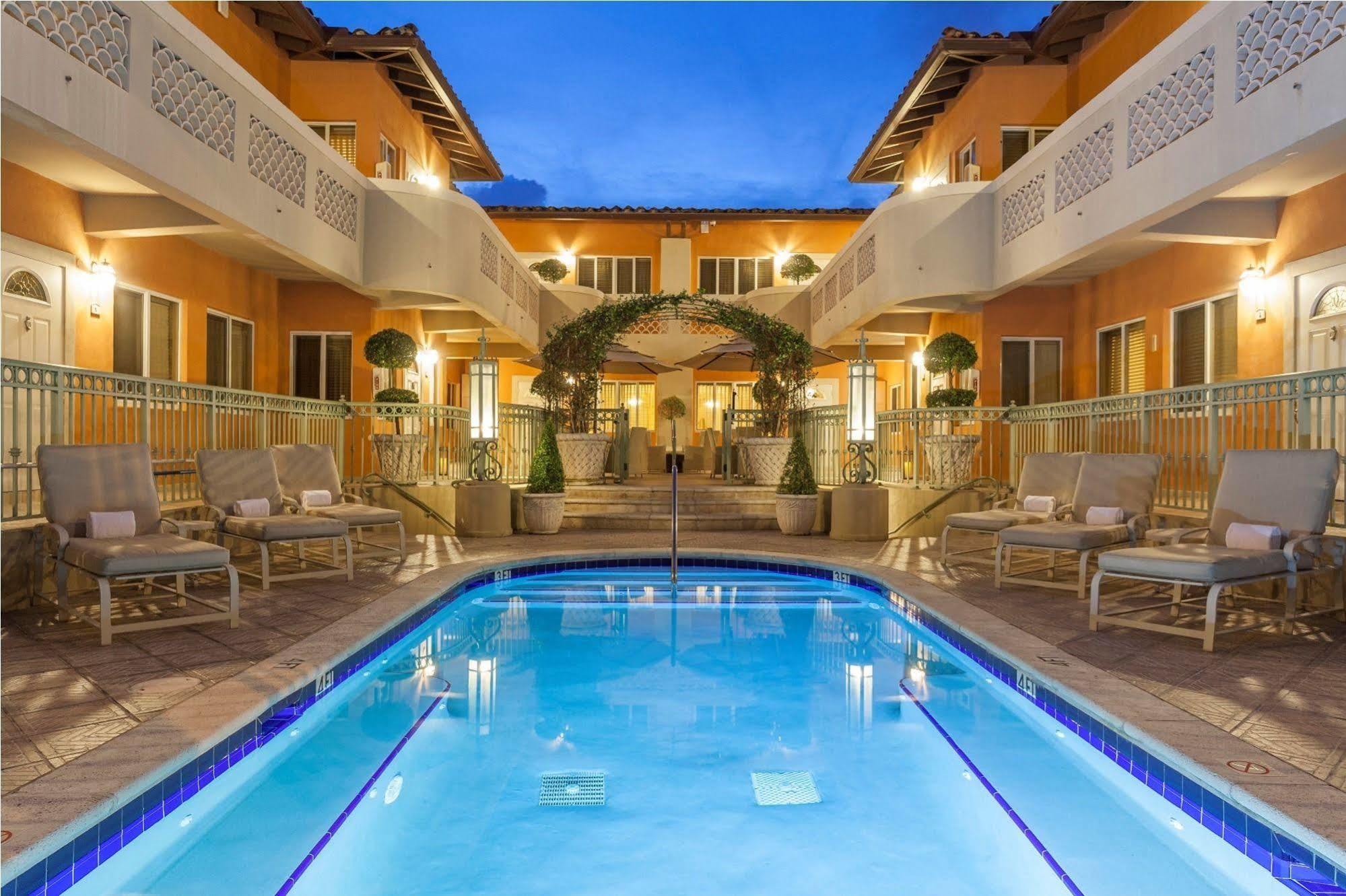 Sun Harbour Boutique Hotel Bal Harbour Buitenkant foto